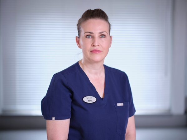 Image of aesthetic therapist Debbie